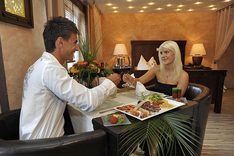 "Das Schlafzimmer" Erlebnis & Boutiquehotel - Ehemals Hacienda Mexicana Spittal an der Drau Bilik gambar